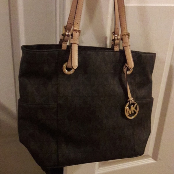 Michael Kors large tote - Picture 1 of 4